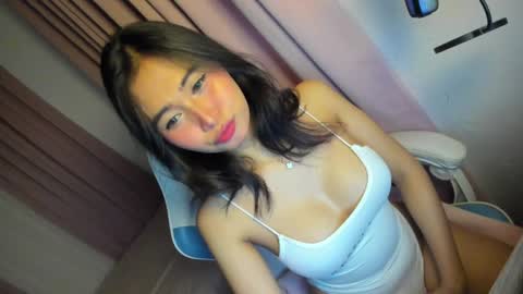 CHRISTINE online show from 01-12-25, 01:58