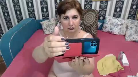 ask me  online show from 06-17-26, 04:04