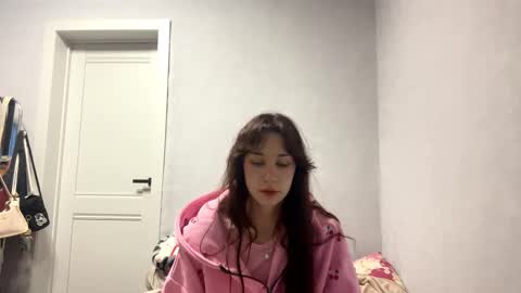 wildpeachh online show from 10-17-25, 06:21