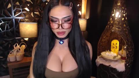Snapshot of wildroxie chatting on 03-03-25, 01:10 ROXIE online show from 03-03-25, 01:10