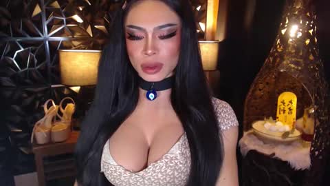 Snapshot of wildroxie chatting on 03-03-25, 04:14 ROXIE online show from 03-03-25, 04:14