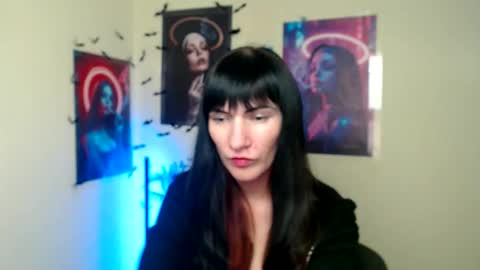 Snapshot of wildsoul8 chatting on 02-20-26, 01:46 Rosalinda online show from 02-20-26, 01:46