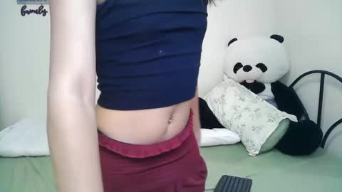 Snapshot of wildtightass chatting on 01-19-25, 05:07 Rhean online show from 01-19-25, 05:07