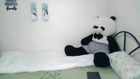 Snapshot of wildtightass chatting on 01-22-25, 02:56 Rhean online show from 01-22-25, 02:56