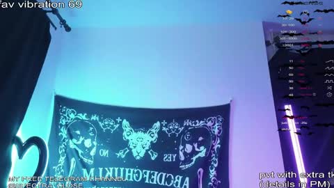Snapshot of will_vand0m chatting on 05-14-26, 10:27 Your virtual girlfriend online show from 05-14-26, 10:27
