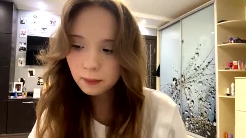 Olivia online show from 02-22-26, 05:00