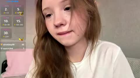 Snapshot of willenasow chatting on 06-27-26, 05:18 Olivia online show from 06-27-26, 05:18