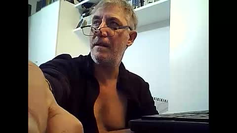 Willfire71 online show from 12-18-24, 01:34