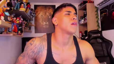 Snapshot of william_dracko9 chatting on 12-01-25, 04:17 Dracko online show from 12-01-25, 04:17