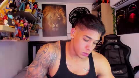 Snapshot of william_dracko9 chatting on 02-05-26, 05:01 Dracko online show from 02-05-26, 05:01