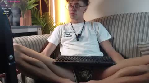 William online show from 06-25-26, 10:03