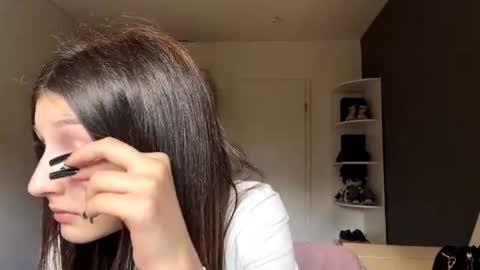 Mari online show from 06-14-26, 05:26