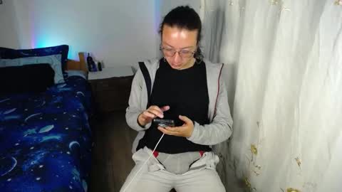 Snapshot of willmonkey chatting on 02-13-26, 03:24 willmonkey online show from 02-13-26, 03:24