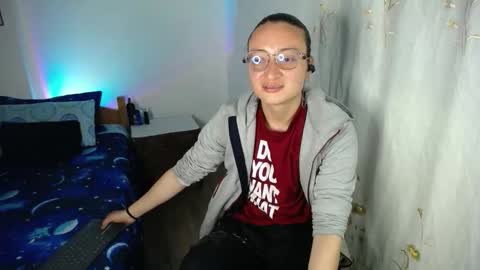 Snapshot of willmonkey chatting on 02-15-26, 05:48 willmonkey online show from 02-15-26, 05:48