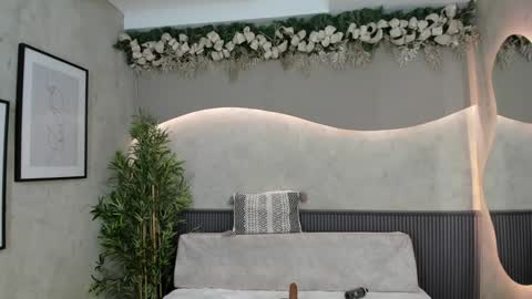 Ms Willow online show from 12-27-24, 05:59