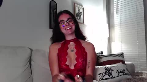 Snapshot of willowbelle chatting on 10-20-25, 02:12 willowbelle online show from 10-20-25, 02:12
