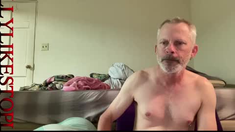 Snapshot of willylikestoplay74 chatting on 04-17-26, 11:30 Twisted Will online show from 04-17-26, 11:30