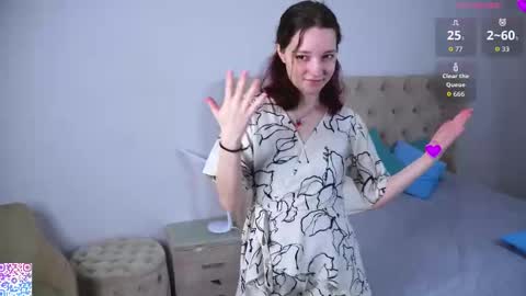 for u Alise online show from 10-25-25, 04:09