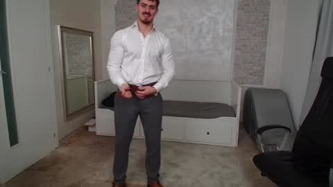 Snapshot of wilsonjules chatting on 12-13-24, 02:27 WilsonJules online show from 12-13-24, 02:27