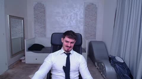 Snapshot of wilsonjules chatting on 12-29-24, 05:01 WilsonJules online show from 12-29-24, 05:01