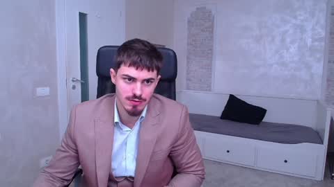 Snapshot of wilsonjules chatting on 01-16-25, 04:50 WilsonJules online show from 01-16-25, 04:50