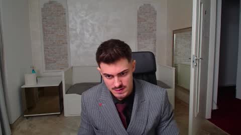 Snapshot of wilsonjules chatting on 01-24-25, 06:35 WilsonJules online show from 01-24-25, 06:35