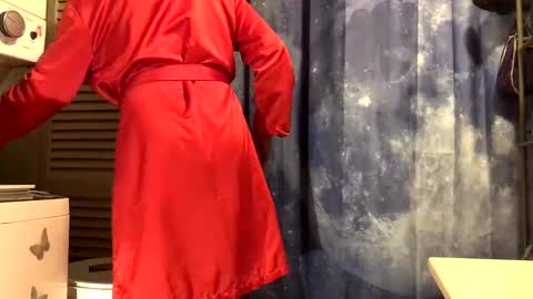 Snapshot of wiltryanything2x chatting on 09-18-25, 07:54 Will online show from 09-18-25, 07:54