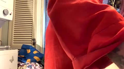 Snapshot of wiltryanything2x chatting on 09-30-25, 12:32 Will online show from 09-30-25, 12:32