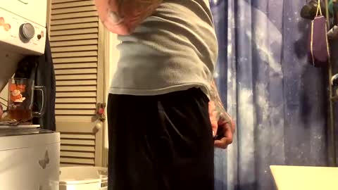 Snapshot of wiltryanything2x chatting on 10-04-25, 08:23 Will online show from 10-04-25, 08:23