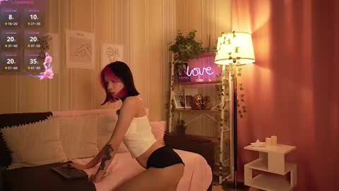 Winaria online show from 09-23-25, 04:15