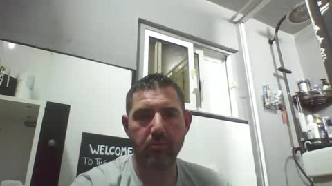 Snapshot of windowpane5 chatting on 01-14-25, 08:04 windowpane online show from 01-14-25, 08:04