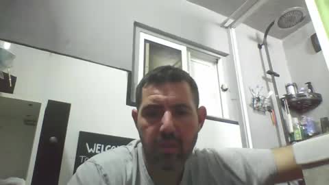 Snapshot of windowpane5 chatting on 01-17-25, 09:39 windowpane online show from 01-17-25, 09:39