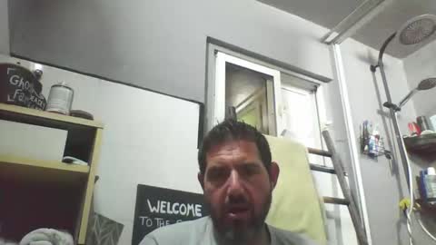 Snapshot of windowpane5 chatting on 10-10-25, 08:08 windowpane online show from 10-10-25, 08:08