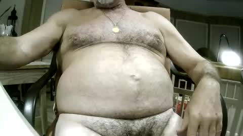 Gundja  Man online show from 05-18-26, 04:29