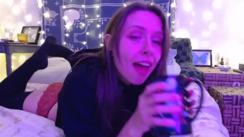 Eevie online show from 12-07-24, 01:36