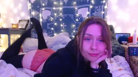 Eevie online show from 12-28-24, 01:29