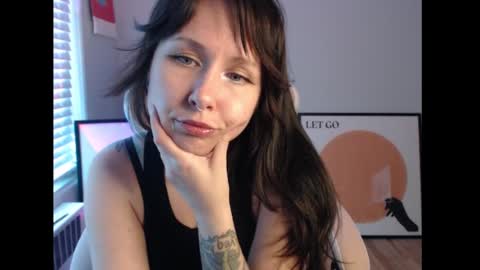 Eevie online show from 09-13-25, 12:21