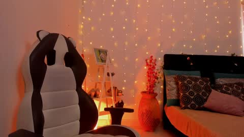Wini Fer online show from 12-10-24, 03:44