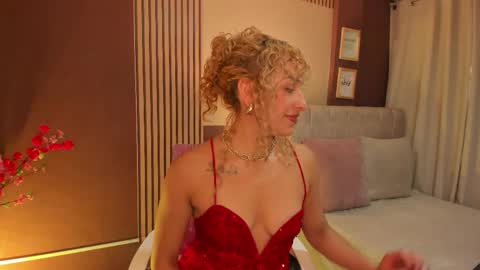 Snapshot of wini_fer chatting on 04-08-26, 01:11 Wini Fer online show from 04-08-26, 01:11