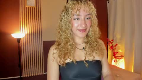 Snapshot of wini_fer chatting on 05-11-26, 02:45 Wini Fer online show from 05-11-26, 02:45