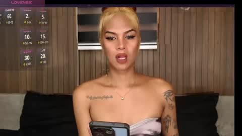 Snapshot of winidaputa chatting on 07-11-26, 10:29 winidaputa online show from 07-11-26, 10:29