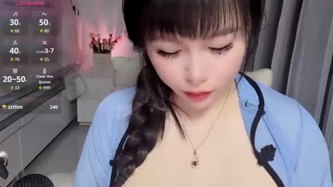 Snapshot of wink_weiwei chatting on 02-21-26, 12:44 CN WEIWEI online show from 02-21-26, 12:44