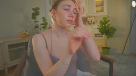 Lillian online show from 05-09-26, 03:12