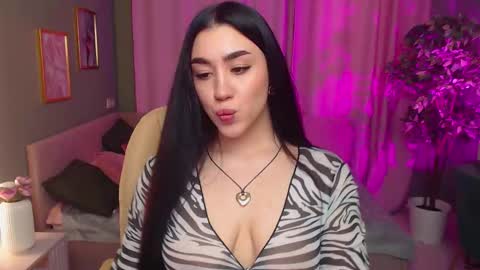Lola online show from 03-27-26, 07:47