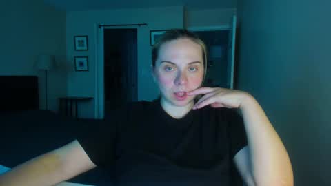 Winter Miracle online show from 09-24-25, 04:10