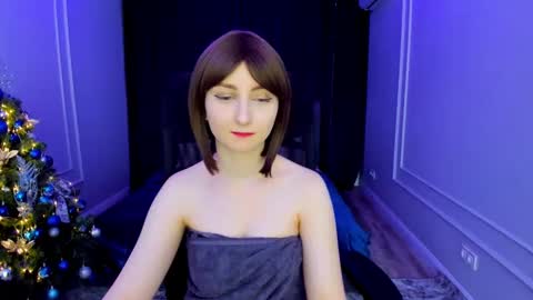 Snapshot of winterfairytale1 chatting on 12-18-24, 12:10 Amber online show from 12-18-24, 12:10