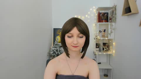 Snapshot of winterfairytale1 chatting on 12-30-24, 05:44 Amber online show from 12-30-24, 05:44