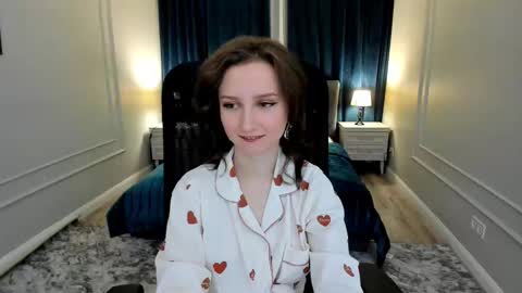 Snapshot of winterfairytale1 chatting on 02-11-25, 07:48 Amber online show from 02-11-25, 07:48