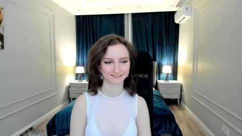 Snapshot of winterfairytale1 chatting on 02-11-25, 11:01 Amber online show from 02-11-25, 11:01