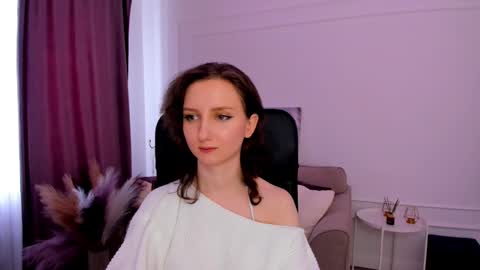Snapshot of winterfairytale1 chatting on 02-18-25, 09:32 Amber online show from 02-18-25, 09:32